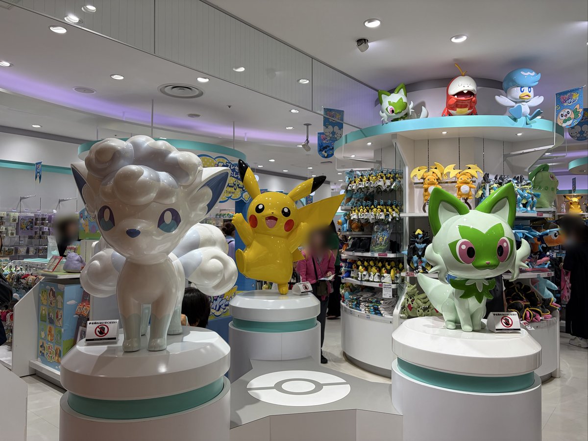 ポケモンセンターサッポロの店内
