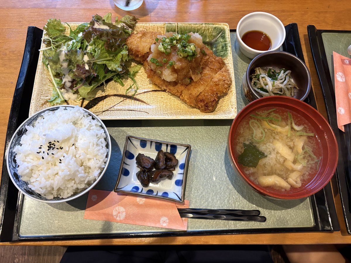 えんがわの梅しそおろしカツ定食